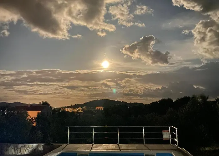 Διαμέρισμα As *