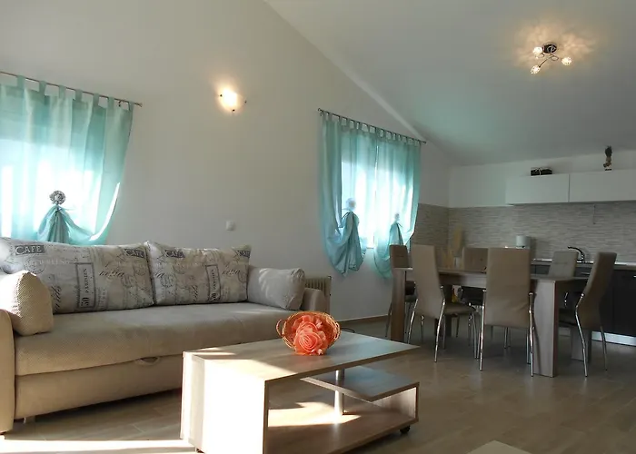 Διαμέρισμα As *